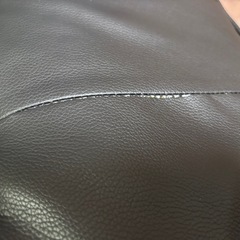 2人掛け革張りローソファ　の画像