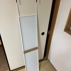 カガミ　ニトリの画像