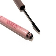 ピメル うそつきマスカラ 透け感ブラックの画像