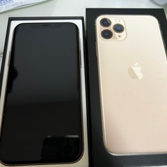 【超美品】SIMフリー•iPhone11pro 箱付きの画像