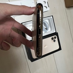 【超美品】SIMフリー•iPhone11pro 箱付きの画像