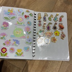 流行りのシール帳！の画像