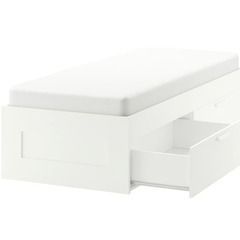 IKEAのベッドフレームの画像