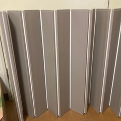 お風呂の浴槽の蓋の画像