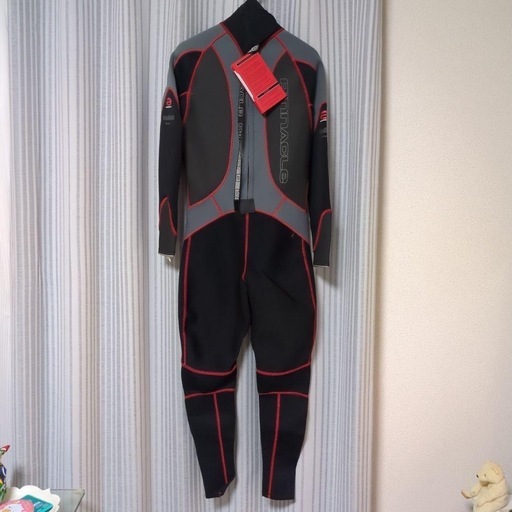 Pinnacle ウエットスーツ