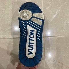 LOUIS VUITTON スニーカー ホワイト ネイビー LOUIS VUITTON  /  サイズ : 24.5cmの画像