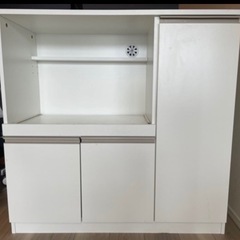ニトリ　レンジ台　カップボードの画像