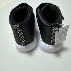 ハイカットスニーカーの画像