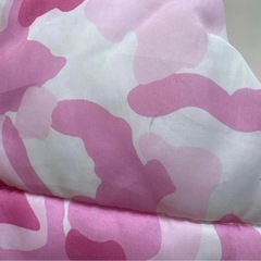 迷彩ダウンベストの画像