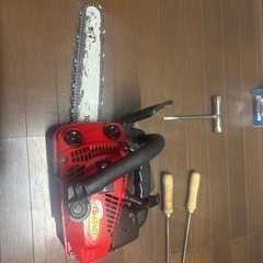 今だけまとめて購入の方に刃もプレゼント！年末前だけ限定商品！早いもの勝ち！チェンソーゼノアG2501 エンジン良好！セット販売！の画像