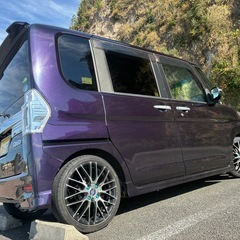 タントカスタム　ターボ　自動ブレーキ　車検2年付　デカナビ　後席モニター　電動スライドドアの画像