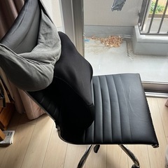 オフィス椅子の画像