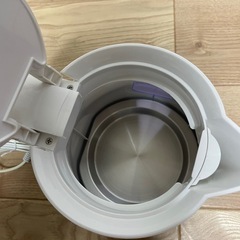 電気ケトルの画像