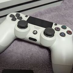 PS4 Pro 本体 ホワイト 白 4K 動作確認済の画像