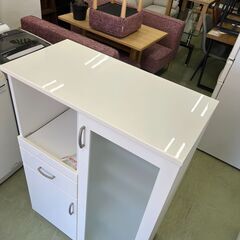 【リサイクルショップ ピカソ 小松原】🍽️✨【ニトリ コパンシリーズ／幅80cm】清潔ホワイト✨コンセント付きレンジボード✨🍽️★5293★の画像