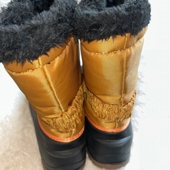 キッズ　スノーブーツの画像