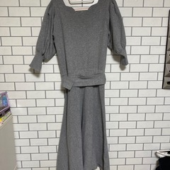 ❤️ベルト付き グレーワンピースの画像