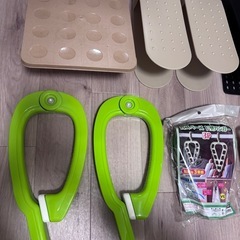 シューズラック、ハンガー、日用品の画像