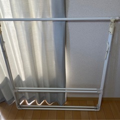 アイリスオーヤマ　布団干し　竿　ホワイトの画像
