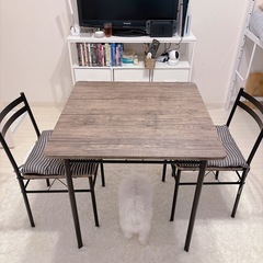 訳あり価格。テーブル＆イスの画像