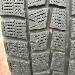 スタッドレスタイヤ205/60R16の画像