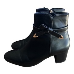 サイドリボン付き ショートブーツ 太めヒール ABCマート ブラック 黒 Ｌの画像