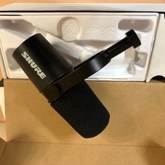 12/25まで　shure mv7+ ポッドキャストマイクの画像