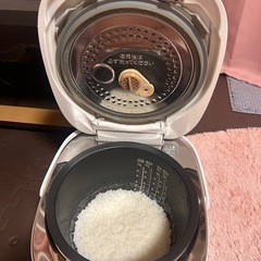 TOSHIBA 真空圧力IHジャー炊飯器 RC-18VQK 1.8L 10合の画像