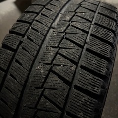 215-50R17 スタッドレス　4本の画像