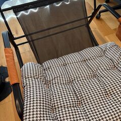 【1-2人用チェア】ロッキングチェア【直接引き取りのみ】の画像