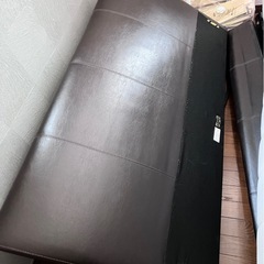 ダブルベッド、マットレスの画像