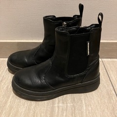 23.0㎝👢NUOVO 子ども用ブーツ の画像