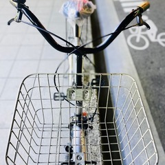 26インチの普通のママチャリです。整備済み。使用感ありますが、まだまだ乗れます。防犯登録も込みの料金なので、納車の時に登録も同時に済ませれますの画像