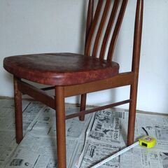 【受け渡し者決定】レトロ？ダイニングチェアー　４脚の画像