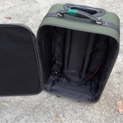 急ぎの方歓迎！キャリーケース1000円！の画像