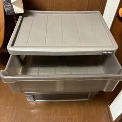 3段クリアケースの画像