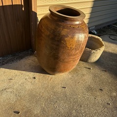 備前焼の大甕らしいです(googleレンズによると)の画像