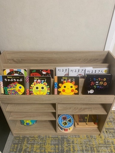 ニトリ絵本ラック (2児Mum) 平田の収納家具《子供部屋用収納》の中古