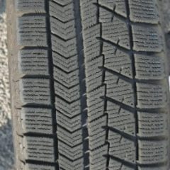 🔶短期出品！普通の美品！アルミホイル155.65.14スタッドレス！バリ山の画像