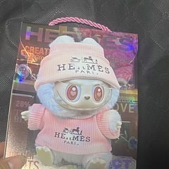 お楽しみ袋。中身は雑貨の画像