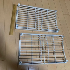 ダイソーの折りたたみラックの画像