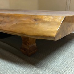 一枚板ローテーブルの画像