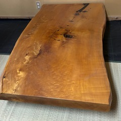 一枚板ローテーブルの画像