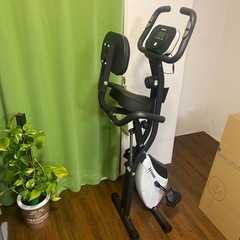 新品同様フィットネスバイク・スマホポケット付きの画像