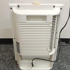 2012年製　セラミックファンヒーター　最大1000W　人感センサー　CH-1212Sの画像