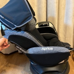 アップリカ　フラディアグロウ isofix チャイルドシートの画像