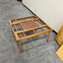 麻雀用の机の骨組みの画像
