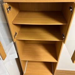 ニトリ食器棚、引き出しボード、コンセント付きの画像