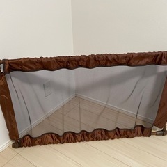 西松屋 シンプルフェンスM ブラウン ほぼ未使用の画像