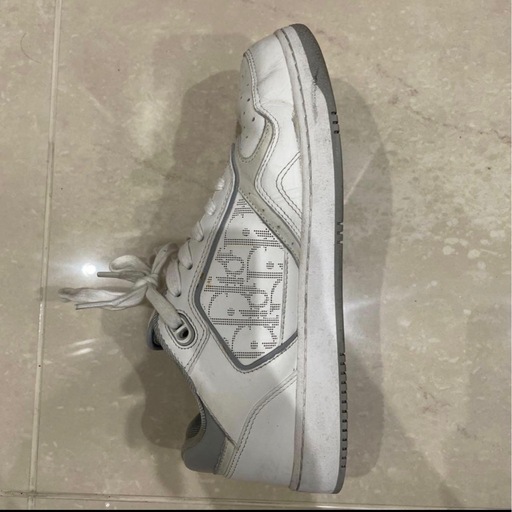 Dior メンズスニーカー サイズ42 クラシックカラー 中古正規品 Christian Dior  /  サイズ : 27cm